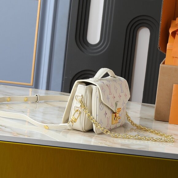 LOUIS VUITTON Pochette Metis East West shoulder crossbody handbag - Picture 2 of 9